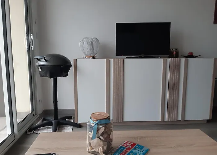 Vue Imprenable Sur La *